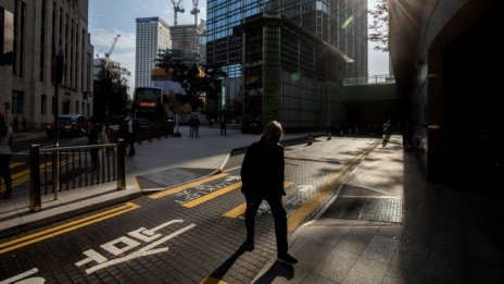 Борсите в Азия записаха сесия на зелено, Hang Seng поведе ръстовете