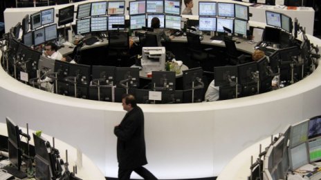 Индексите в Европа приключиха сесията с понижения