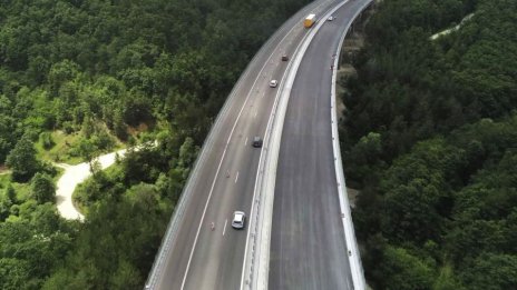 Влиза в сила контролът на средната скорост по определени пътни участъци