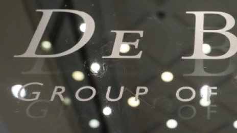 Водещият производител на диаманти в света намалява цените