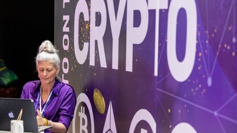 Почти половината нигерийци и турци имат или ползват криптовалути 