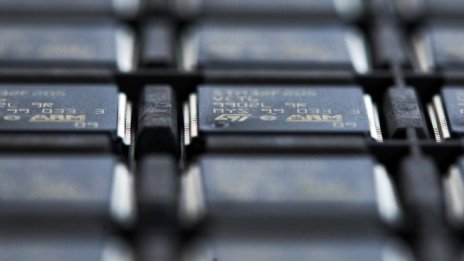 Анализатори: Недостигът на чипове в глобален план може да продължи до 2023 г.