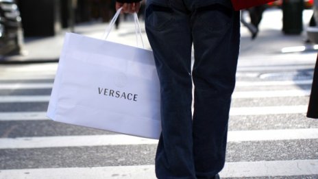 Versace планира да открие десетки нови магазини идните три години