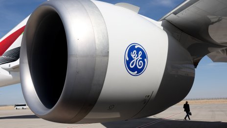 General Electric повиши годишните си насоки след силен тримесечен отчет