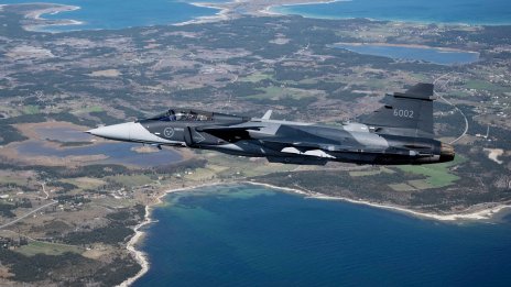 Украйна внася най-много оръжия в света, доминацията на САЩ в износа се засилва