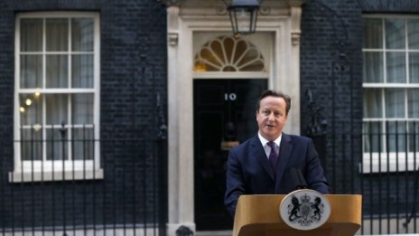 Камерън: Възхитен съм от резултата