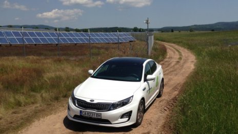 Силата на града: тест на Kia Optima Hybrid