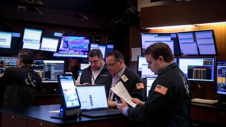 Dow Jones записа седми пореден рекорд преди решението на Фед за лихвите