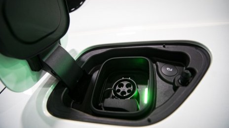 Електробъдещето на компаниите за коли под наем