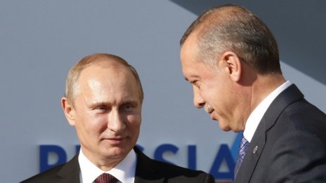 Може ли да се разчита на Ердоган да бъде посредник между Украйна и Русия?