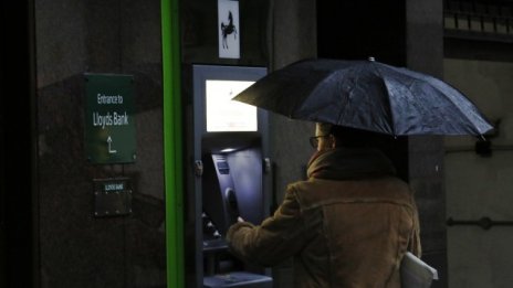 Великобритания е намалила дела си в Lloyds до под 11%