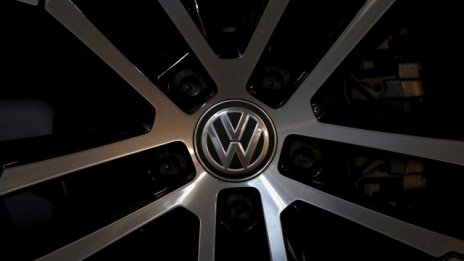 Volkswagen отчете срив на печалбата на едноименния си бранд