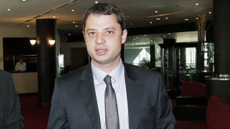 Делян Добрев няма да е член на временната комисия за "Белене"