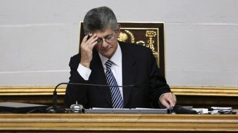 Политическата борба за власт във Венецуела все повече се задълбочава