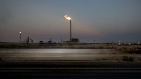 ОПЕК+ запазва досегашните нива на производство, подкрепяйки петролните цени