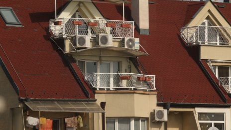 Очакването за еврозоната активизира купувачите на жилища, но задържа продавачите