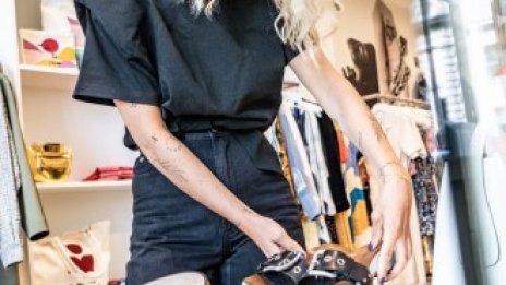 Спестовните европейски потребители изострят проблемите за икономиката