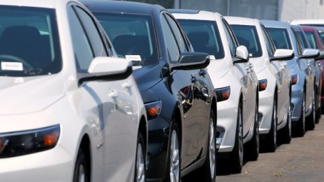 Спад на американския автомобилен пазар