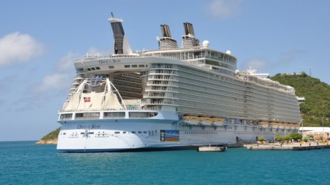 Инженери от Варна проектират суперлайнери