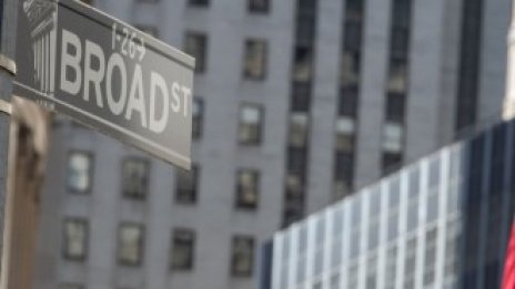 Щатските индекси започват сесията с ръст в очакване на две важни събития*