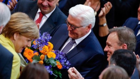 Франк-Валтер Щайнмайер: Не оставяйте друг да решава