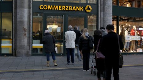 Втората по големина германска банка съкращава още 2300 работни места