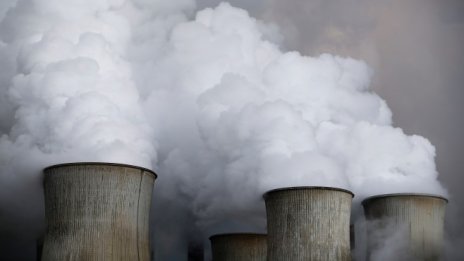 Българската енергетика отделя около 340 г/кВтч въглеродни емисии