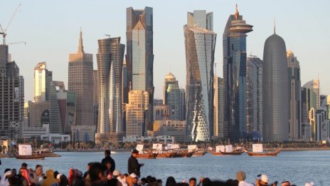 Катар инжектира 2 млрд. долара за подсилване на своя финансов хъб