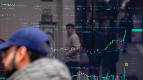 „Дупката Alameda“ се затваря с милиардите към спот биткойн ETF-ите