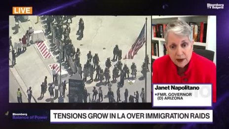 Наполитано: Военизира се гражданският протест в Лос Анджелис