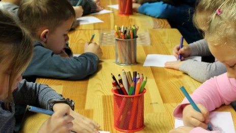 Ново райониране на детските градини цели да облекчи родителите