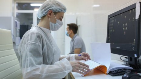 Пациенти с леки симптоми на COVID ще получават безплатни лекарства