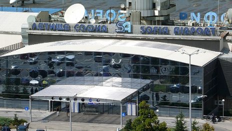 Обслужените пасажери на Летище София растат с над 37% през юни