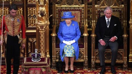 Елизабет Втора: Приоритетът на британското правителство е най-добро споразумение