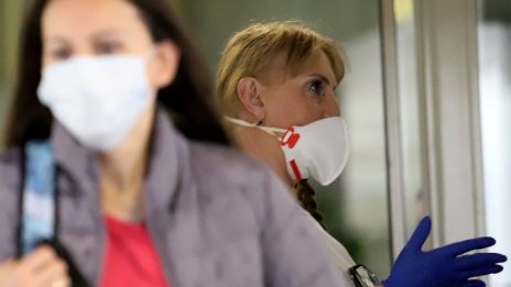 Предлагат РЗИ да уведомява за карантина по телефон или чрез SMS