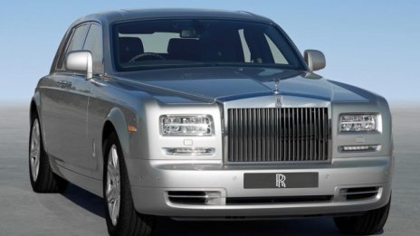 И Rolls-Royce прави SUV