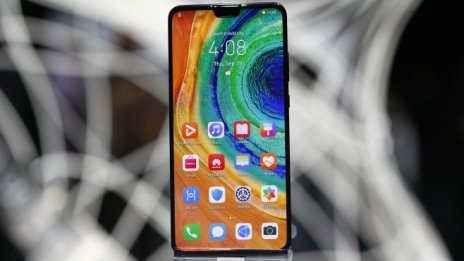 Продажбите на смартфони в Китай са се сринали с над 20% през 2020 г.