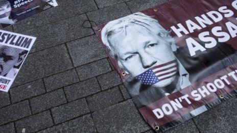 Британски съд отхвърли екстрадицията на Джулиан Асанж в САЩ