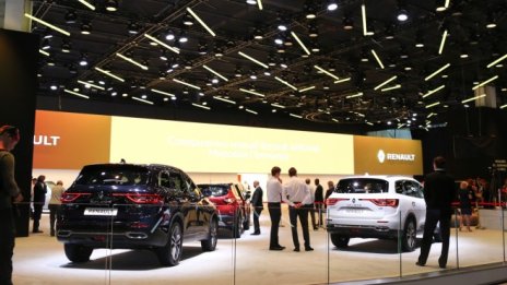 Продажбите на нови автомобили във Франция за 2020 г. спадат с 25%