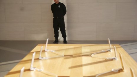 Защо Индия няма да е новият Китай за Apple