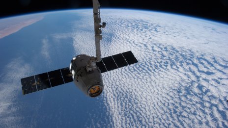 „Мъртвите“ сателити в орбита могат да повлияят на магнитното поле на Земята