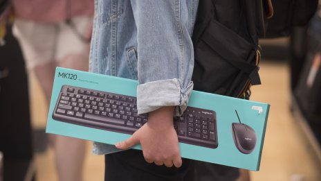 Logitech отмени прогнозата си за 2026 г. заради търговската несигурност
