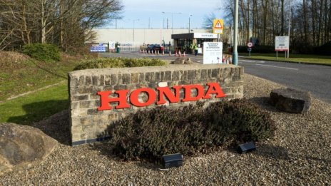 Honda свива производството в две японски фабрики заради дефицита на чипове