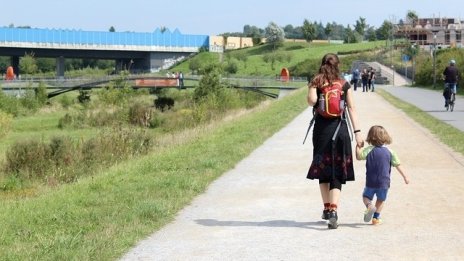 Над 2100 родители са заявили желание за детегледач по държавен проект