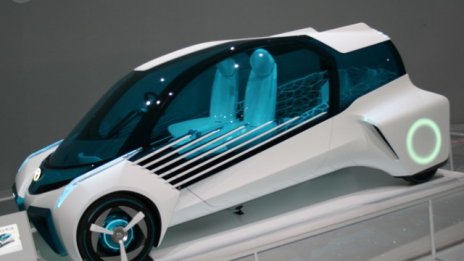 Колите на Toyota ще ни следят в социалните мрежи