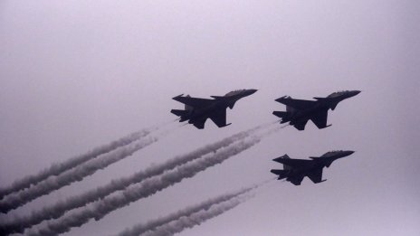 Украинските военни бази се готвят за пристигането и на шведски самолети