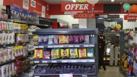 Хранителните магазини на бъдещето ще са по-малки и без опашки пред касите