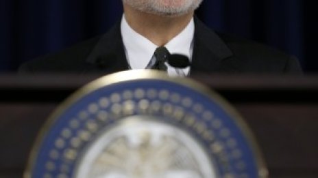 Речта на Бернанке изпрати златото на 2,5-годишно дъно