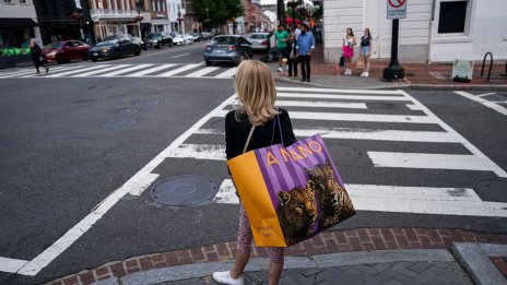 Разходите за лично потребление в САЩ се забавят през април