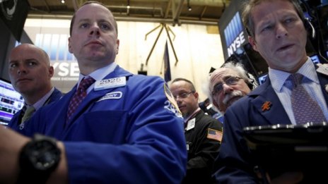 Wall Street стартира първия борсов ден от новия месец на червено*